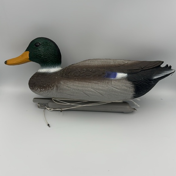 Handpainted Male Mallard Plastic Decoy Duck 17” - Picture 7 of 10